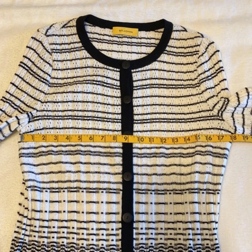 St John Knit Sweater Set (2pc) - Image 10