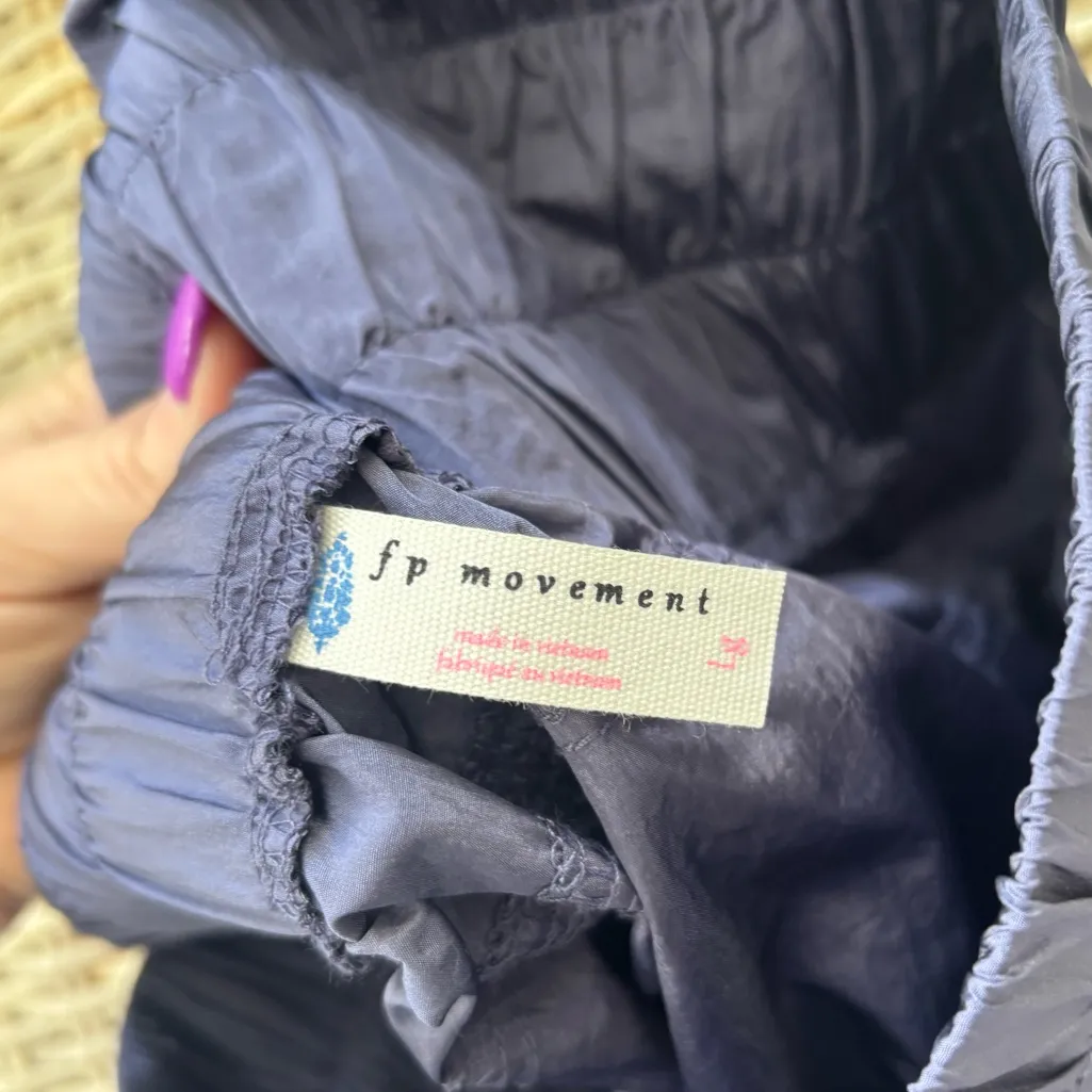 FP Movement NEW WITH TAGS The Way Home Jogger Large athleisure travel yoga Blue - Image 8