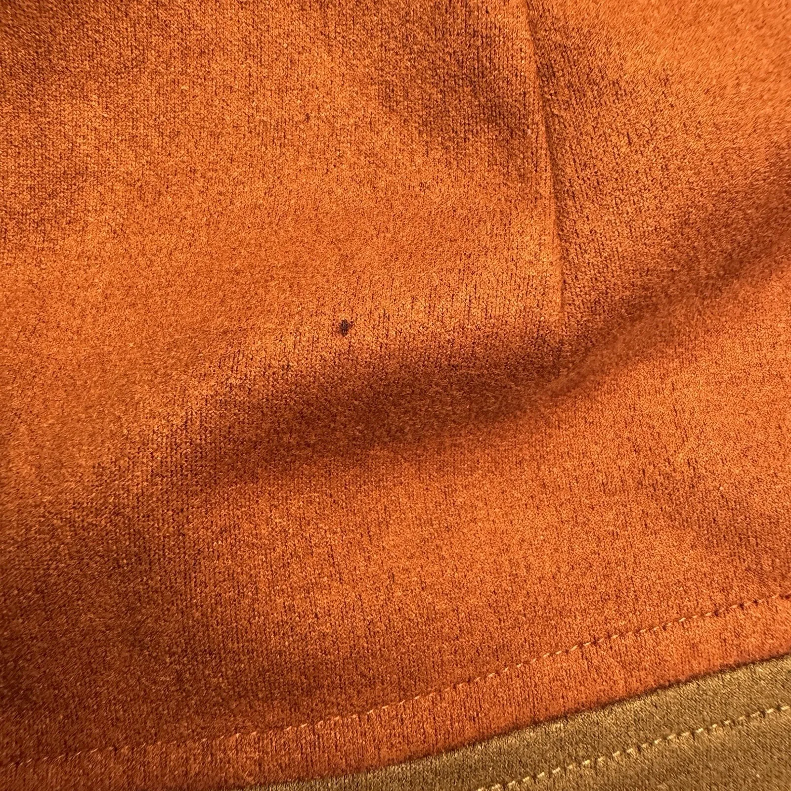 HYFVE Women's Faux Suede‎ Mini Skirt Size Small - Image 3