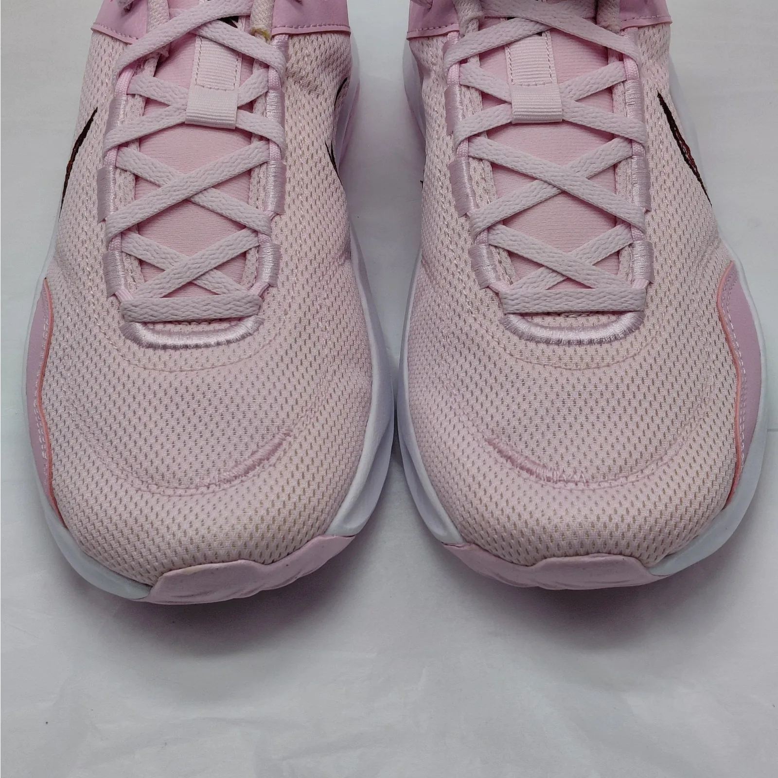 Nike Legend Essentials 3 Athletic Sneakers Women's 12 Pink Activewear Workout - Image 6