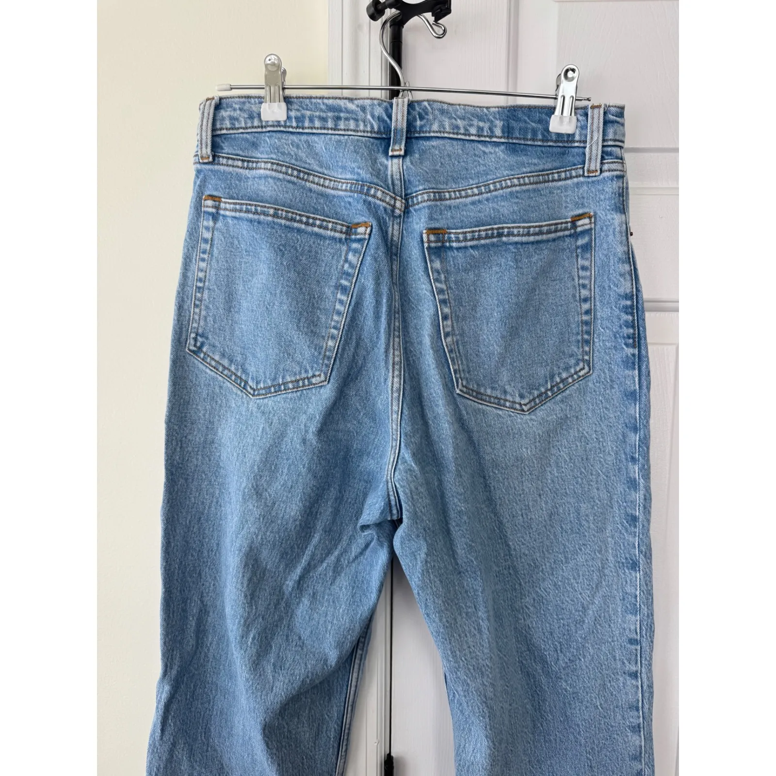 Abercrombie Fitch The 90s Straight Ultra High Rise Light Wash Denim Jeans 10 - Image 5