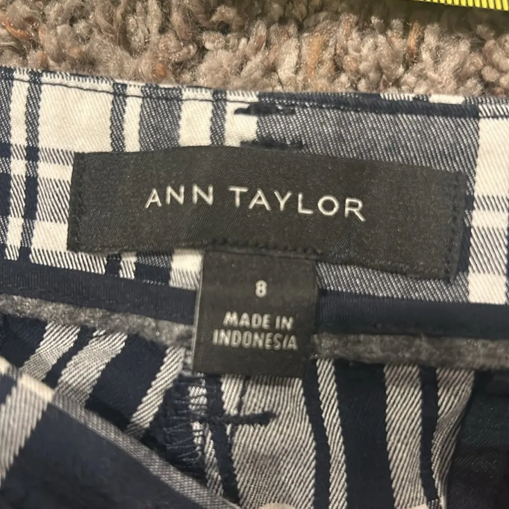 Ann Taylor Blue White Plaid Capri Pants Sz 8 - Image 6