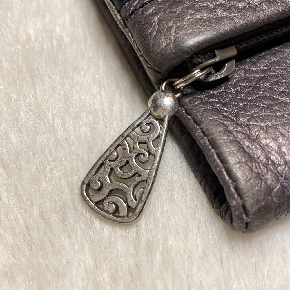 Brighton Threaded Leather Trifold Wallet Metallic Gray - Image 3