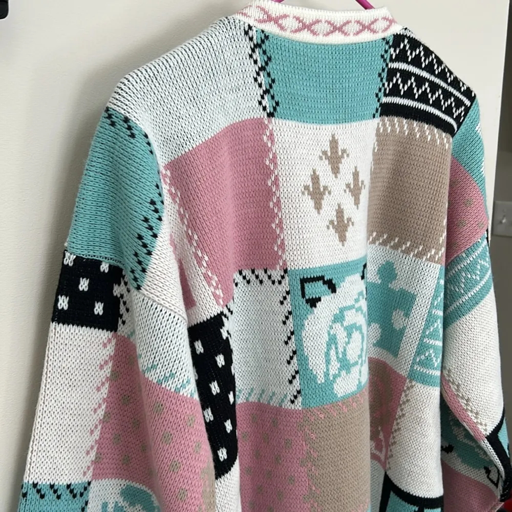 Private Eyes Vintage Sweater with roses and puzzle pieces M Pink Size M - Image 7