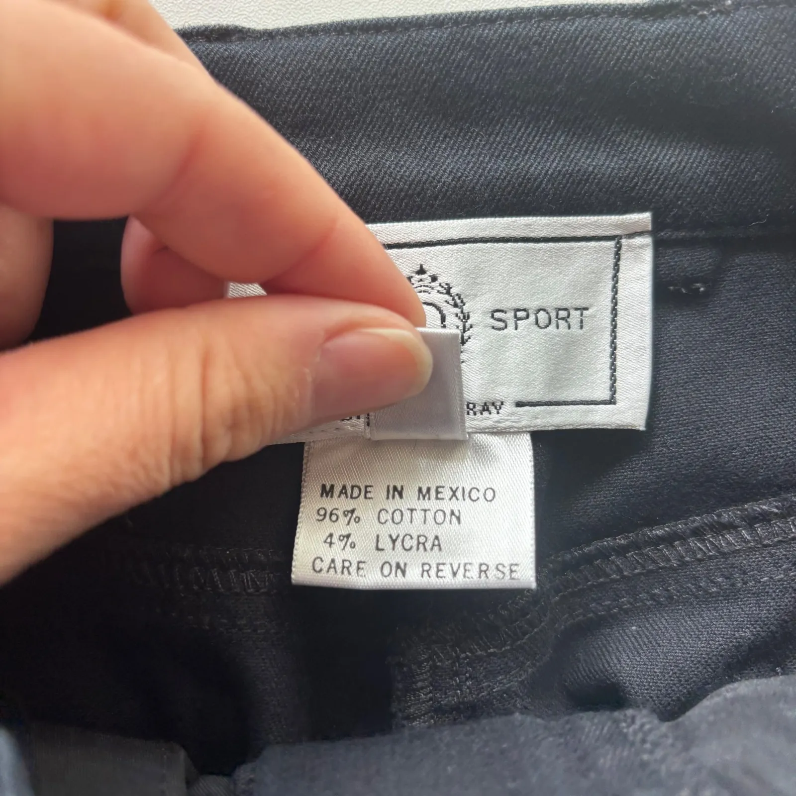 St. John Sport Black High Waist Gold Detail Straight Leg Pants Women's 4‎ - Image 7