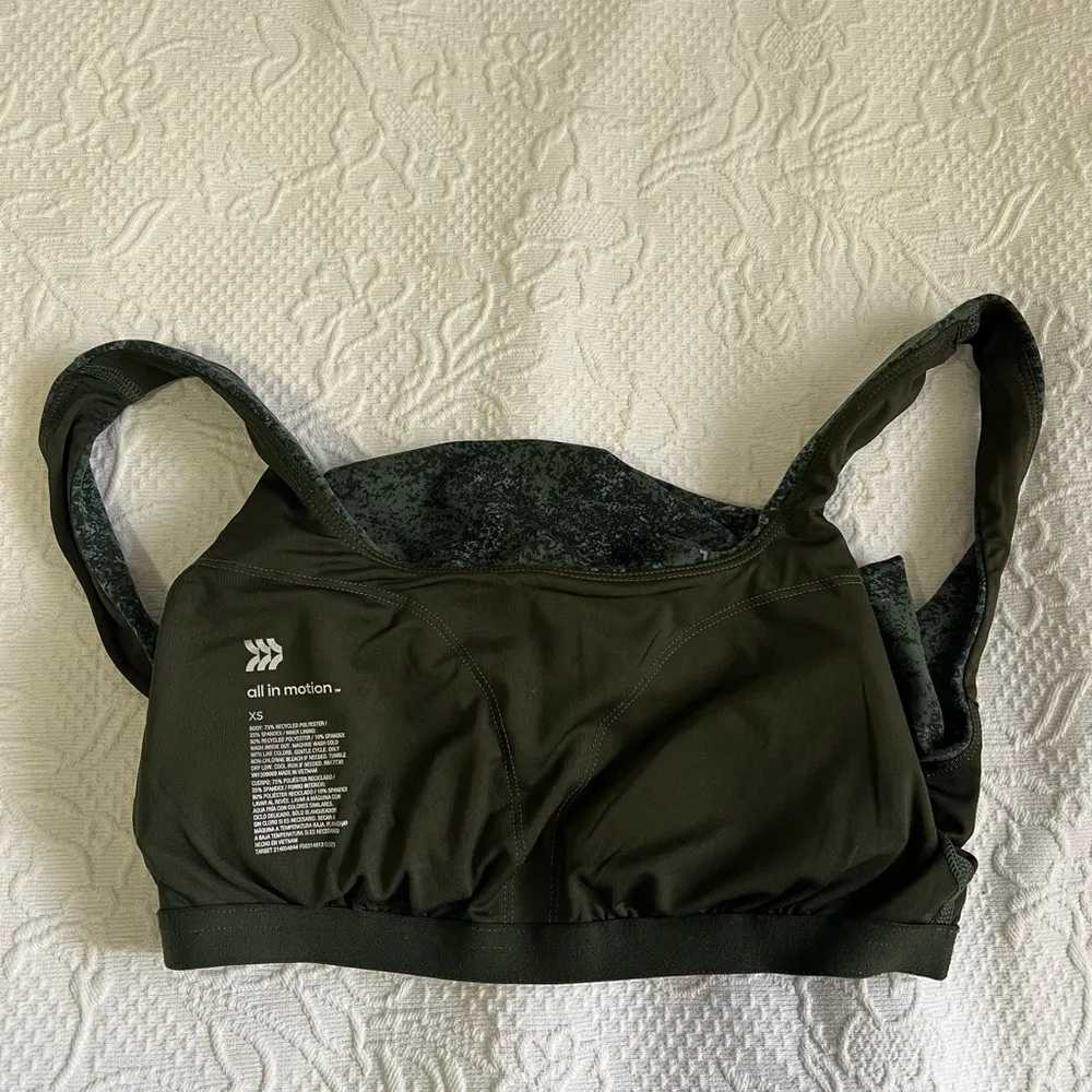 All in motion cropped tank size XS - Image 3