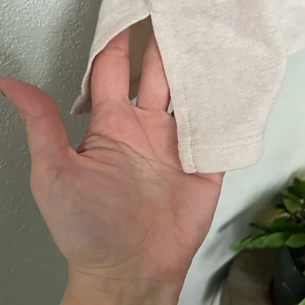 J crew light pink v neck - Image 4