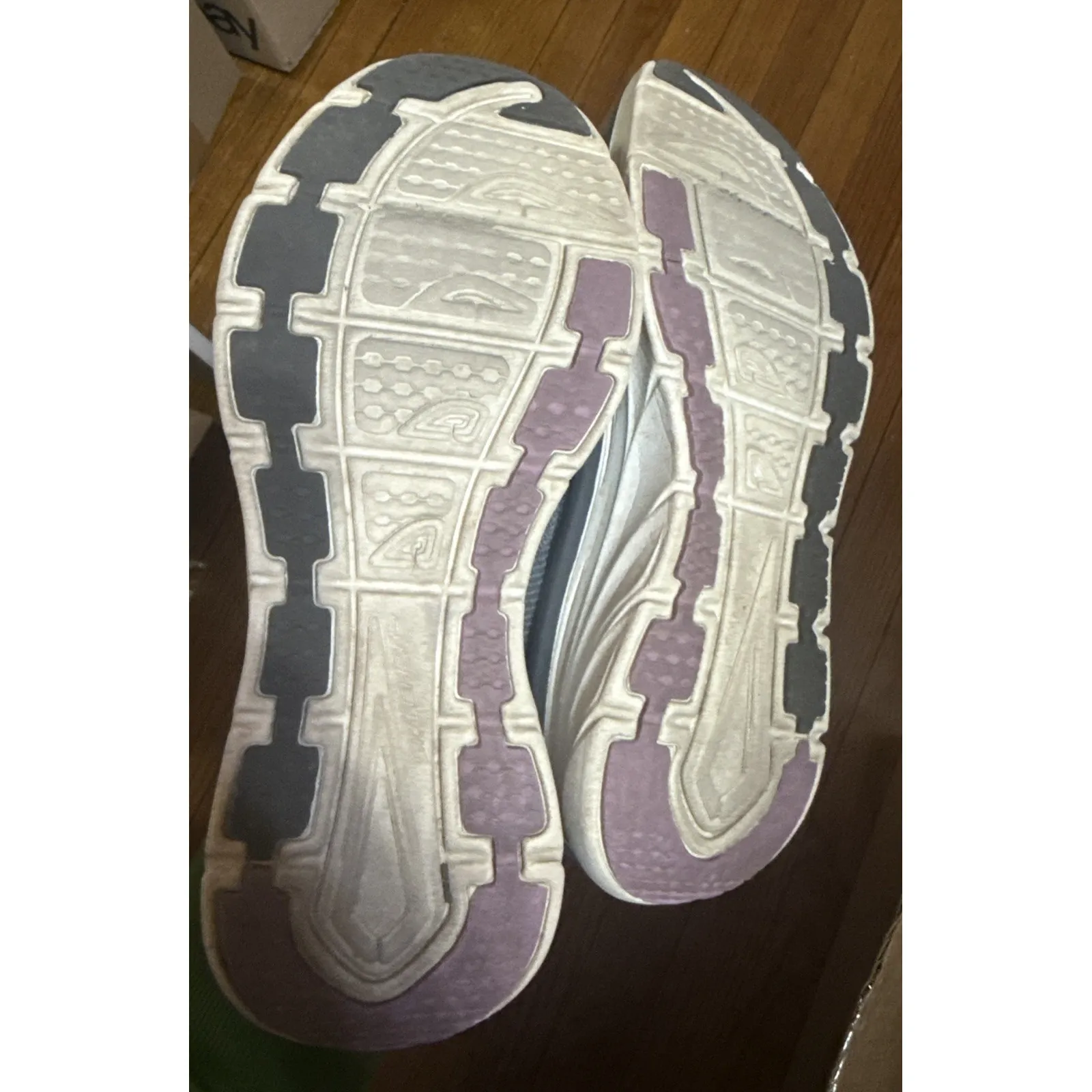 Women's SKECHERS D'LUX WALKER RELAXED FIT GRAY / PURPLE SNEAKERS Size 8 - Image 7