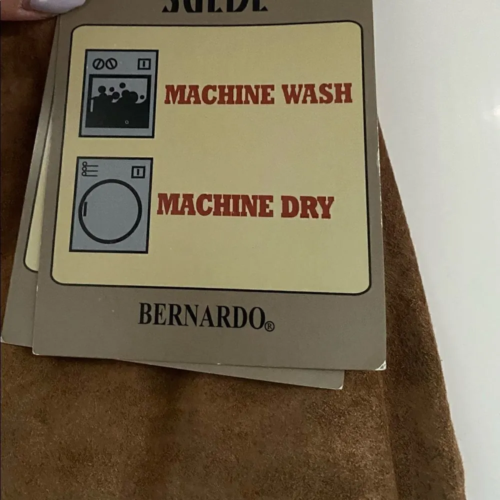 Bernardo  Tan Real Suede Pants Size 8 New with tags - Image 7