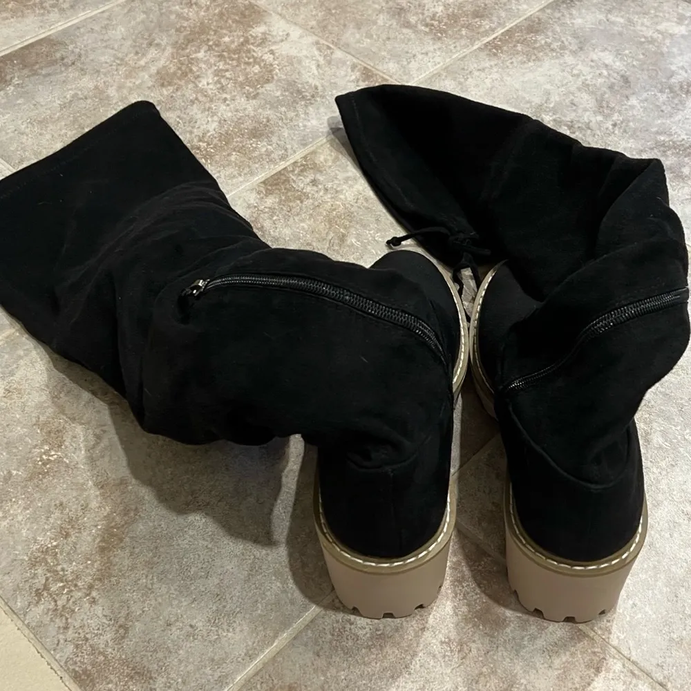 🆕 Nicole Miller Bass over the knee faux suede stretch tall black boots - Image 7