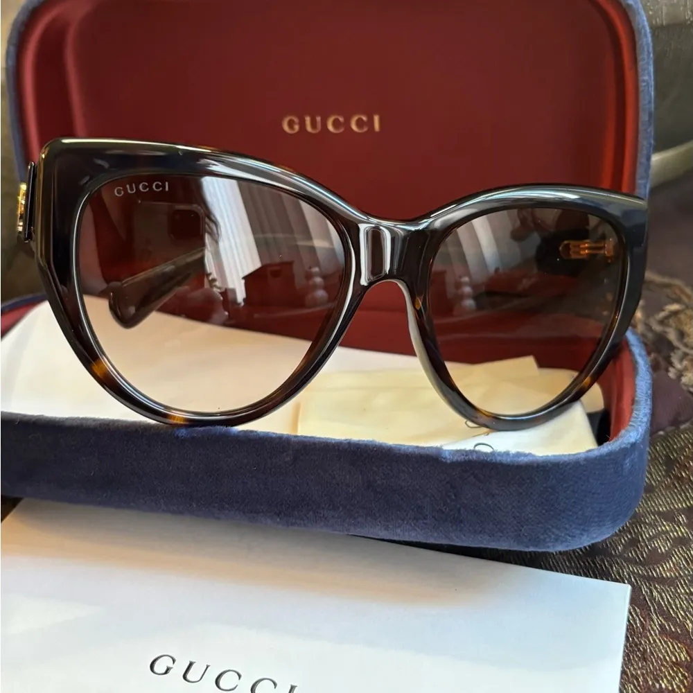 Authentic GUCCI 56 Cat eye Havana Acetate sunglasses - Image 15