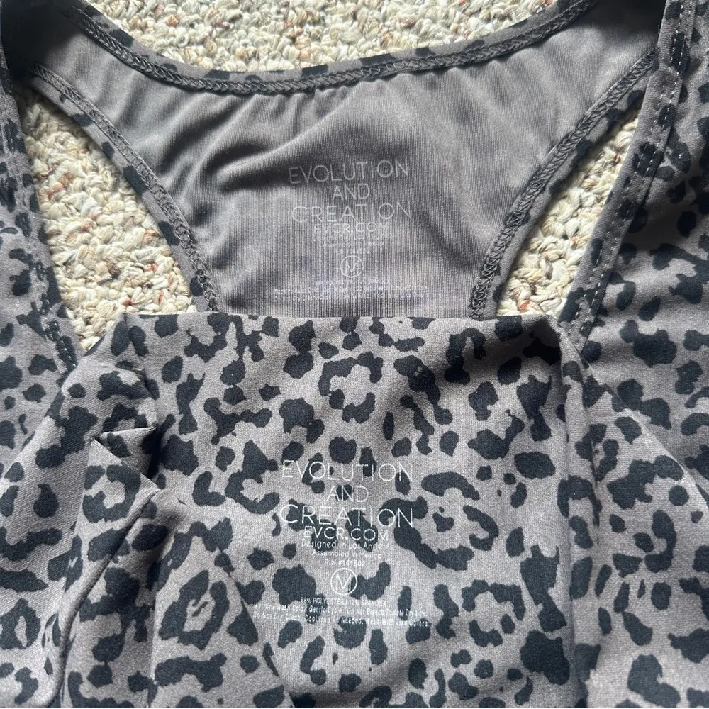 Leopard Print Sports Tank and Shorts Set - Image 4