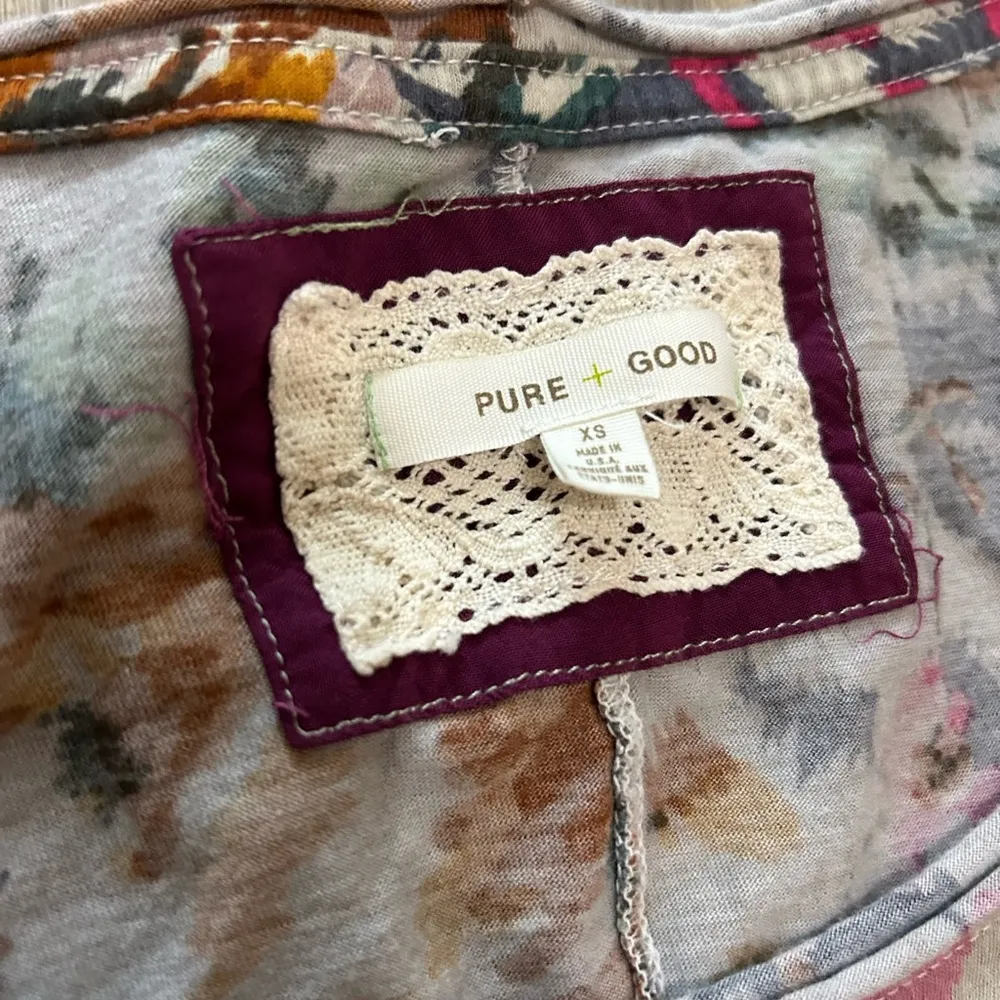 Anthropologie Pure + Good Top Scoop Neck Floral Ombré Grey Pattern - Image 2