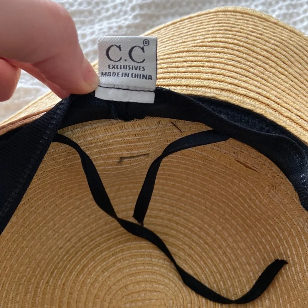 NWOT Rosé All Day Sun Hat - Image 3