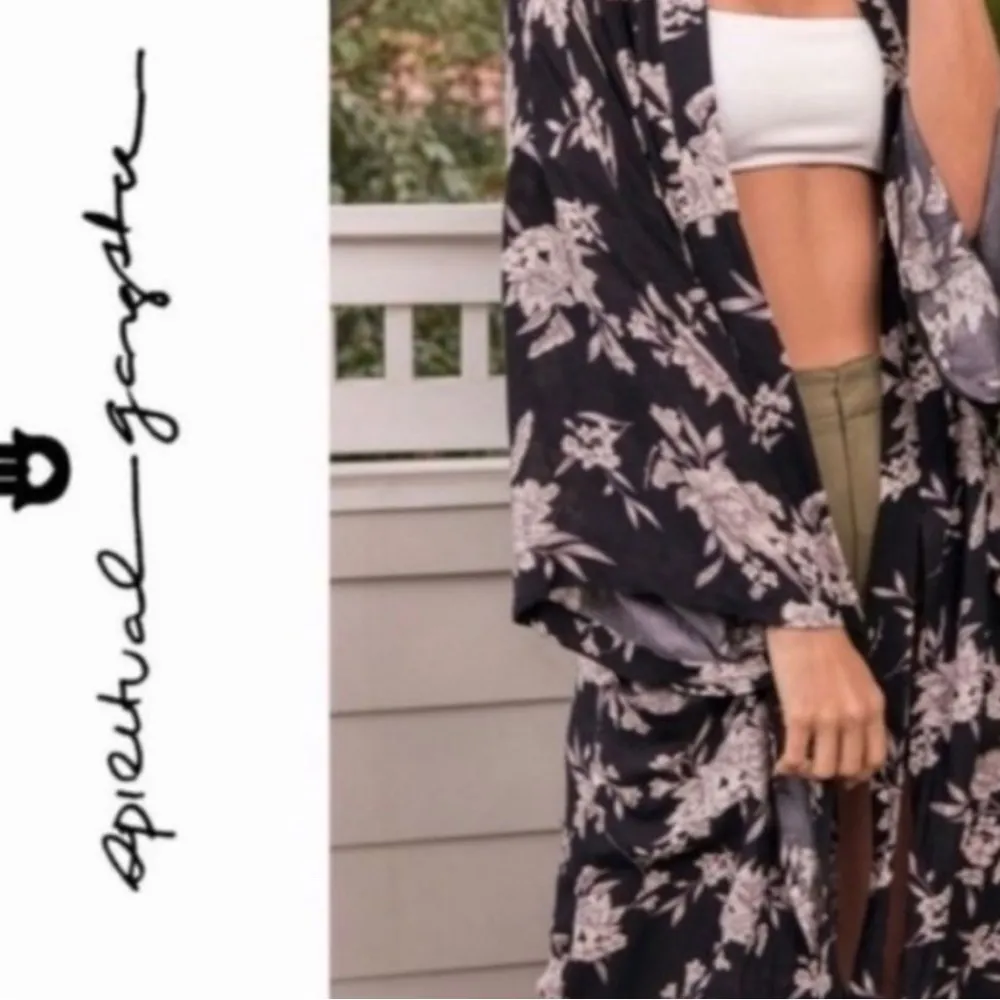 Women’s r robe OS - Image 2