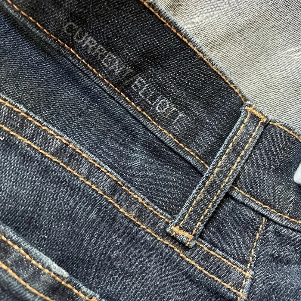 Current/Elliott Stiletto Distressed Blue Jeans 24 - Image 6