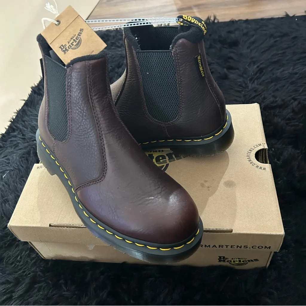 DR MARTENS 2976 brown leather ankle Chelsea boots booties shoes women’s 7 new - Image 8