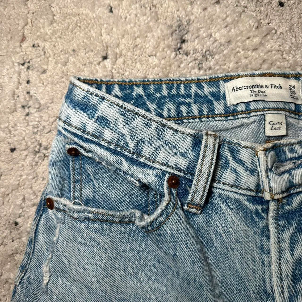 Abercrombie & Fitch Light Wash Curve Love High Rise Jeans - Image 4