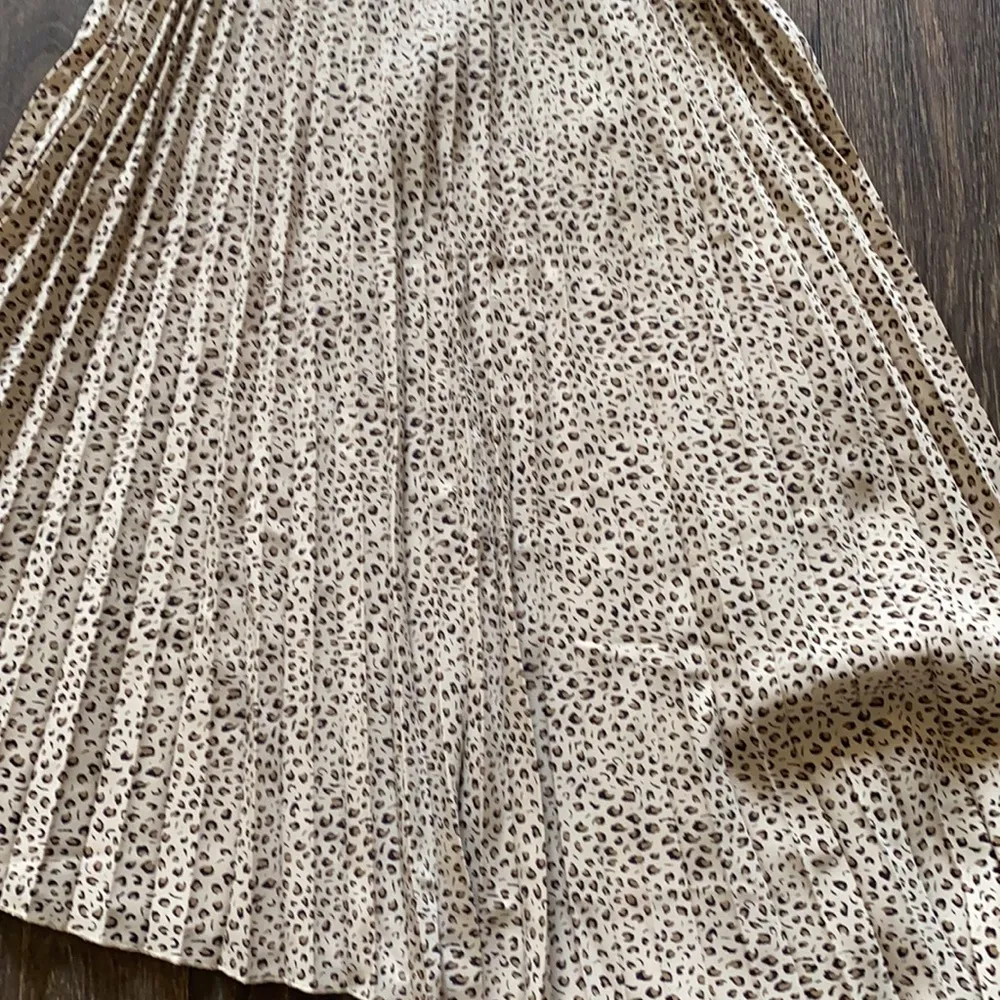 Sanctuary Printed Leopard Midi Skirt - Image 4