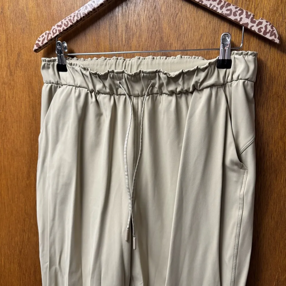 Lululemon Keep Moving Joggers Pull On Drawstring Pants Trench Khaki Tan 10 - Image 6