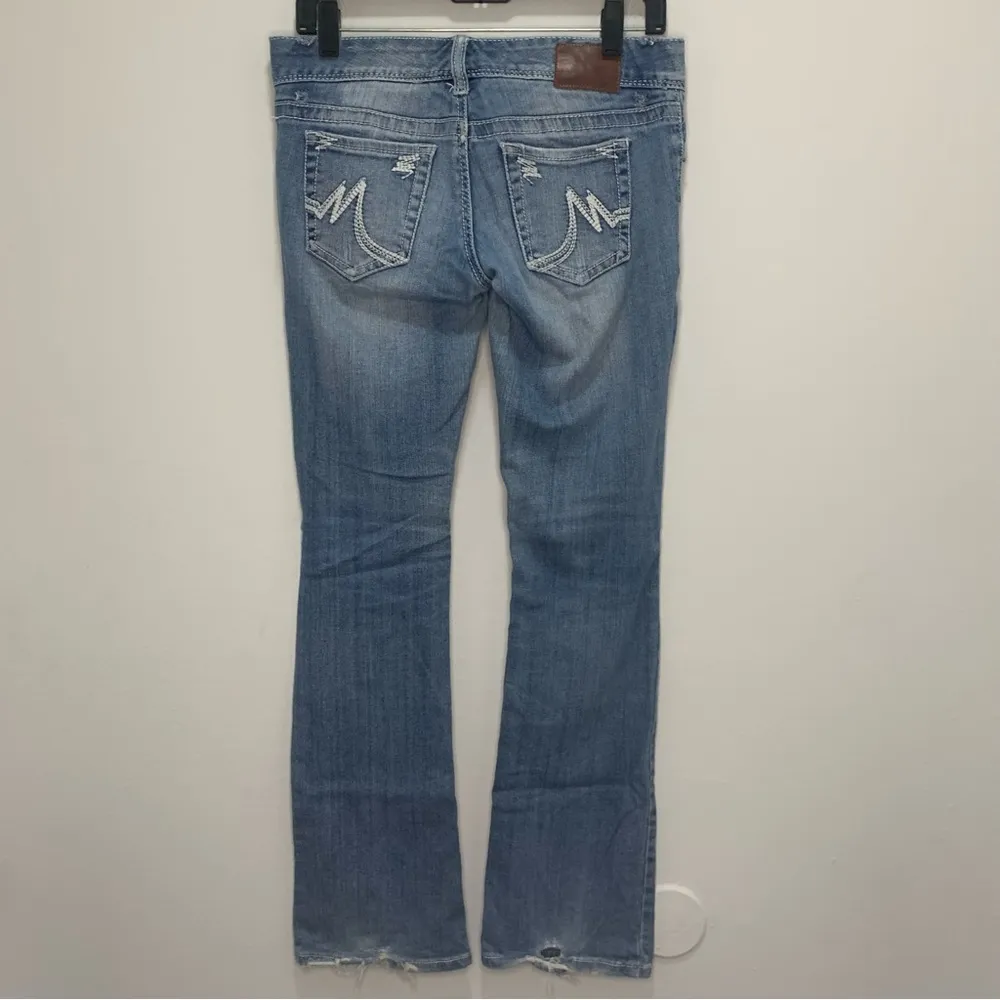 Maurice's Distressed Women's Jeans Size 1/2 Regular - Image 6