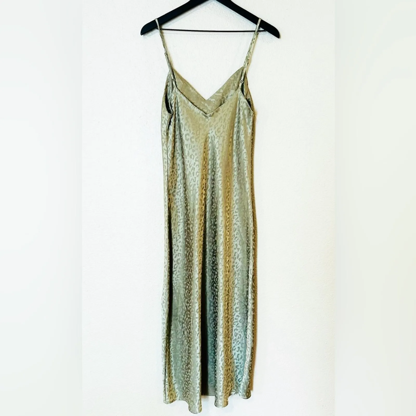 Show Me Your MuMu Zio Slip Midi Dress Sage Cheetah Size‎ Medium - Image 9
