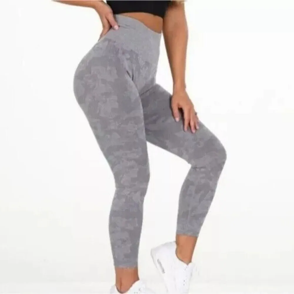 NVGTN Camo Seamless High Waist Leggings Activewear Gym Gray size Medium - Image 2