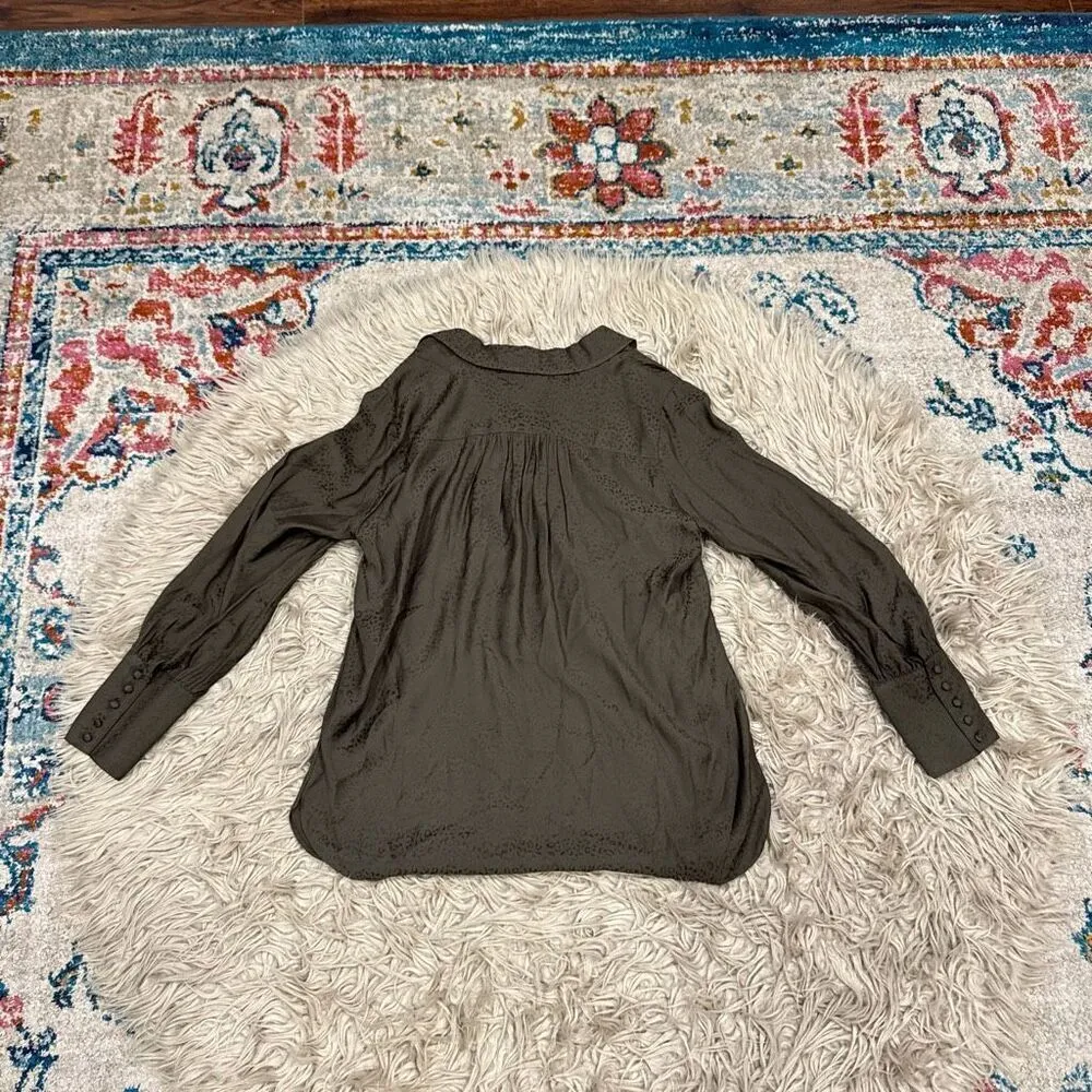 Soft surroundings blouse size medium - Image 5