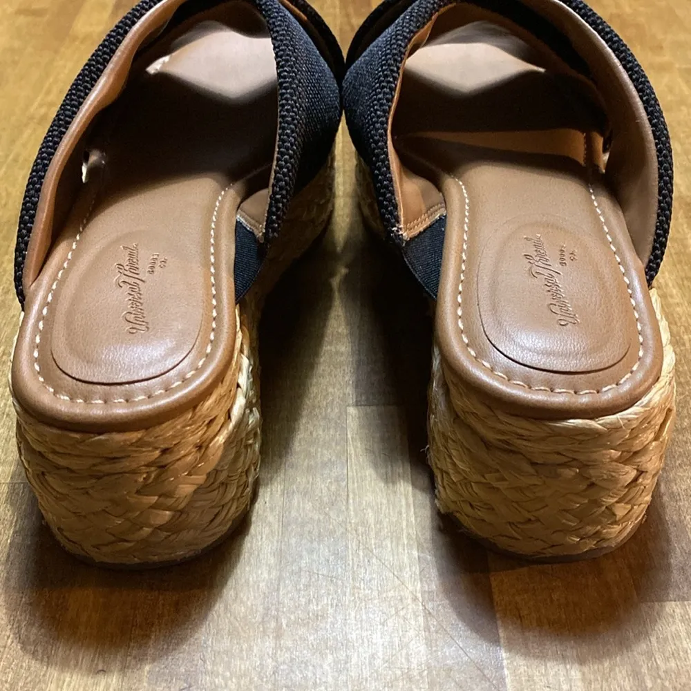 Universal Thread goods co. 6 - Image 3