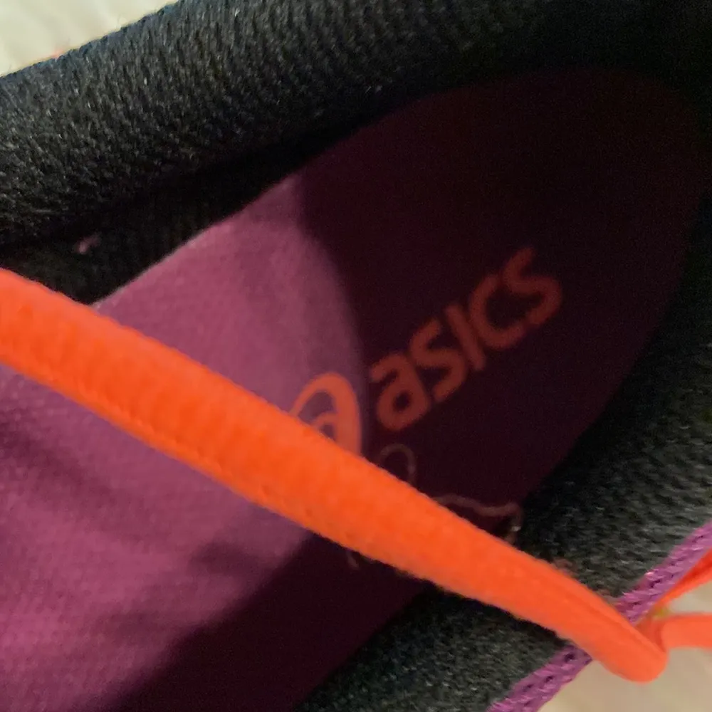 ASICS FuzeXLyte Gel Women’s Athletic size 8 BNWOT beautiful colors and sneakers - Image 6