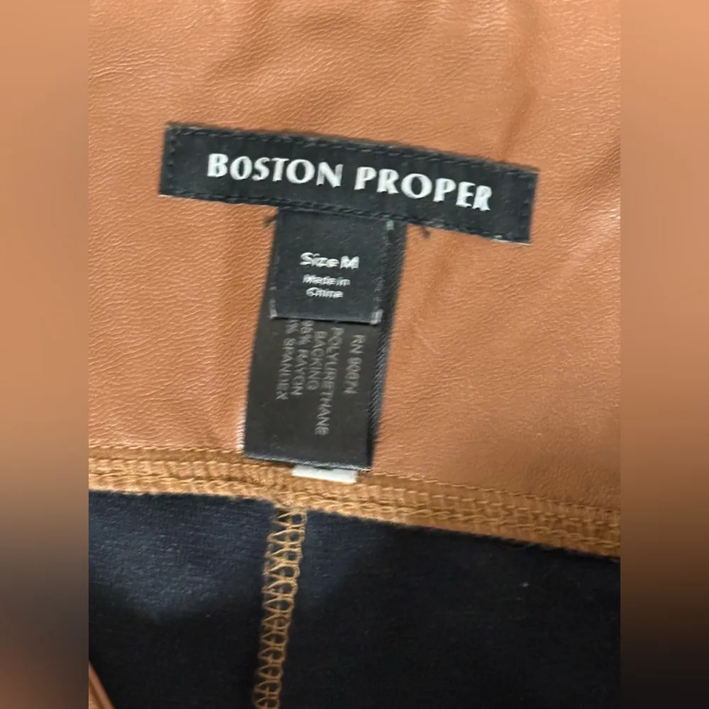 Boston Proper Faux Leather Pull On Legging - Image 4