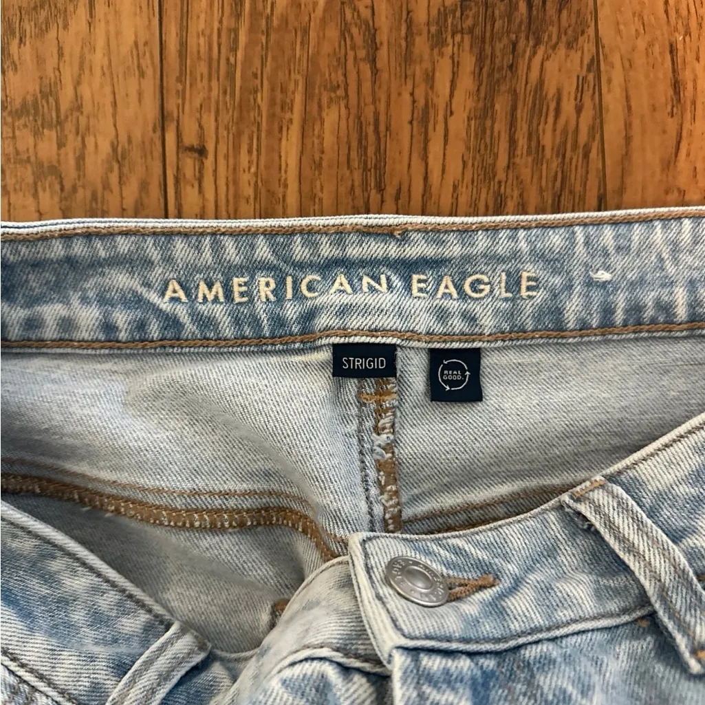 American Eagle Mom Jeans - Image 5