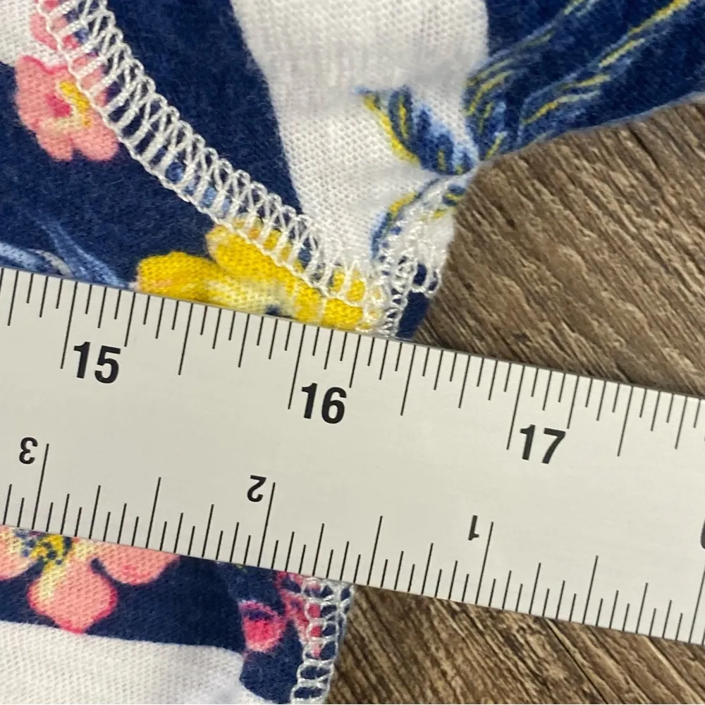 Tommy Bahama Shirt Women Size XS White Blue Floral Snap Mock Neck Front Pocket - Image 7