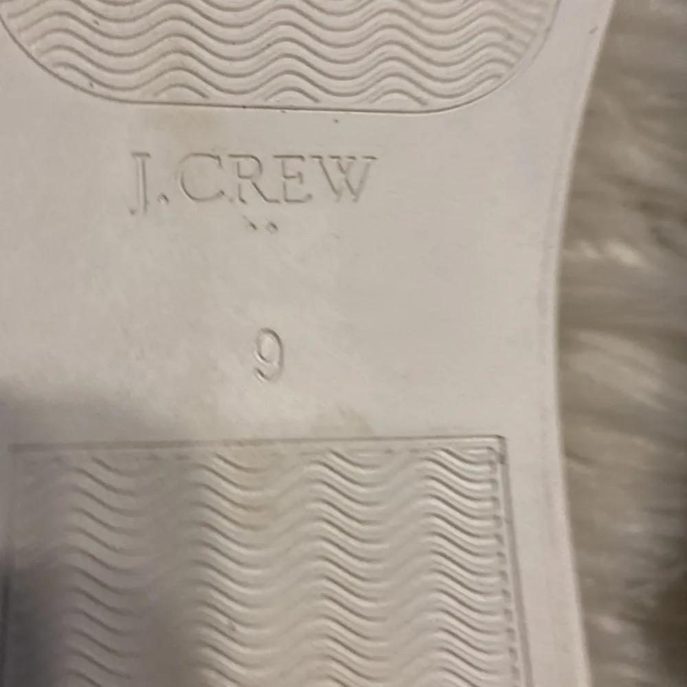 J.CREW SHOES SIZE 9 BNWOT COLOR GOLD SEE ALL PHOTOS - Image 7