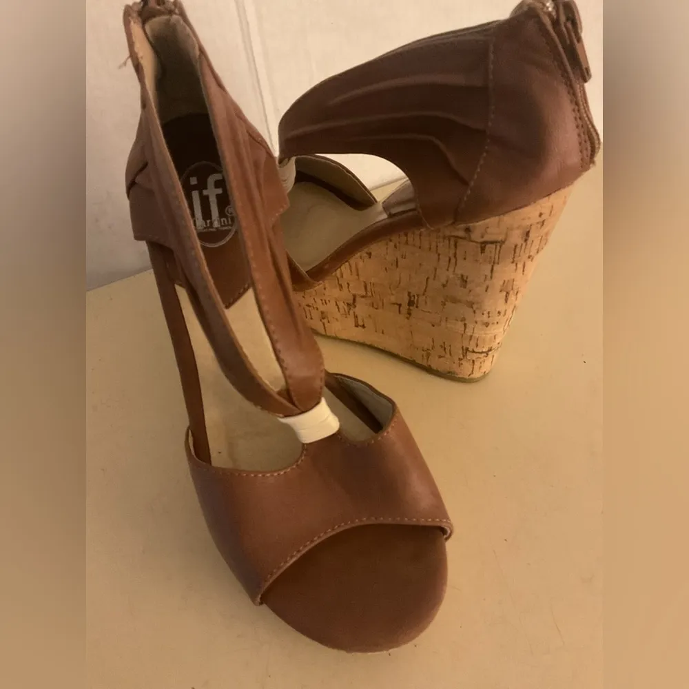 Carrini chestnut Brown platform Wedge Sandals size 8 - Image 9
