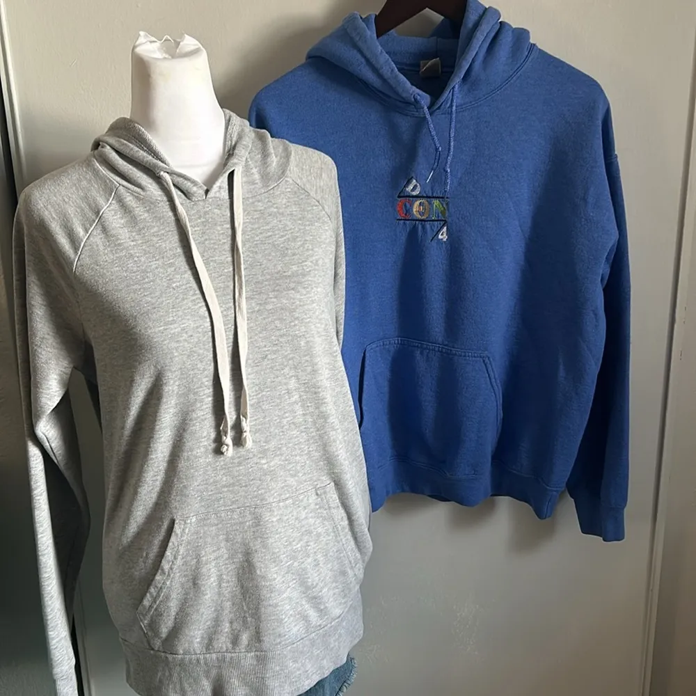 Forever 21 and Gildan Unisex Pullover Sweatshirt Hoodie - Image 15