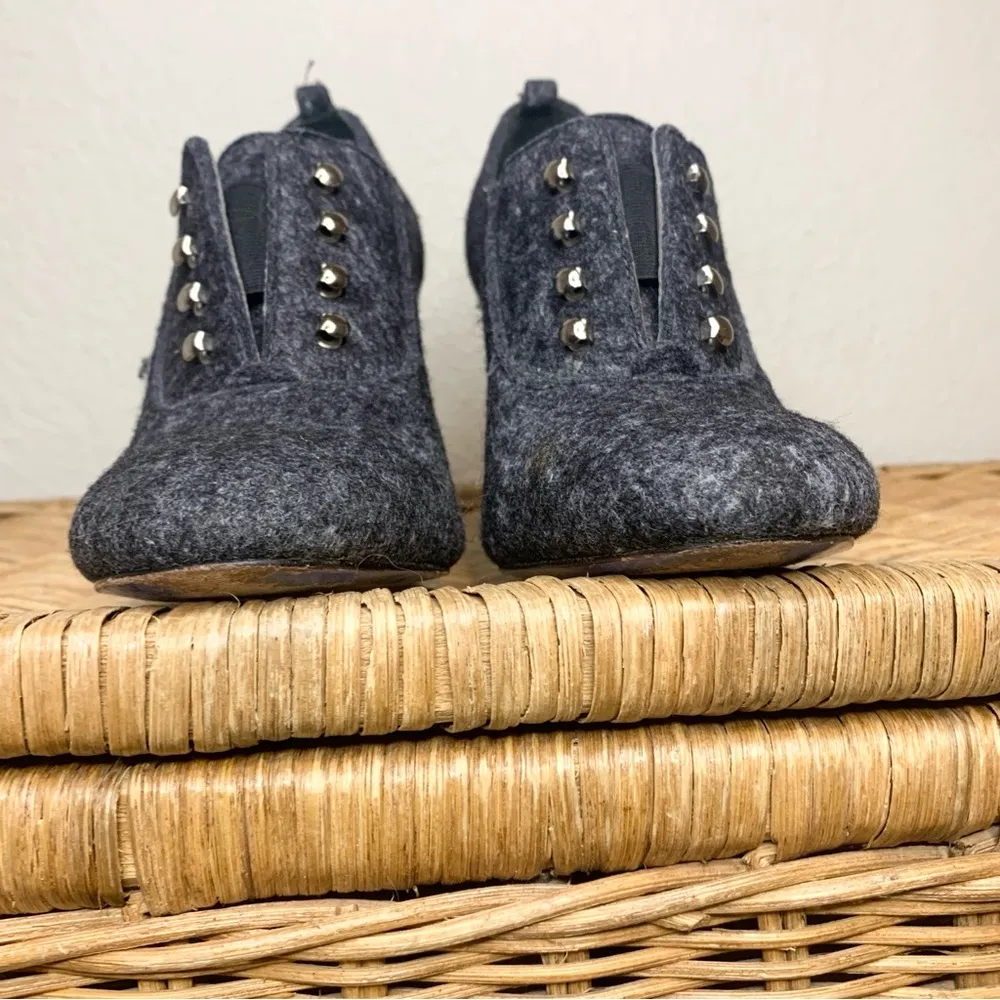 Theory Gray Wool Oxford Victorian Lace Up Heel Size 38.5 - Image 4