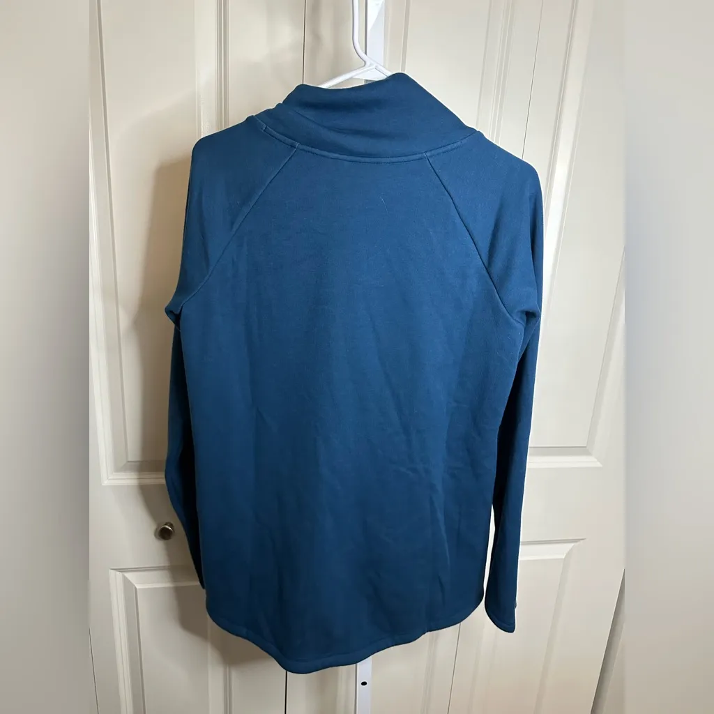 Athleta Blue Women's Sweater‎ - Image 4