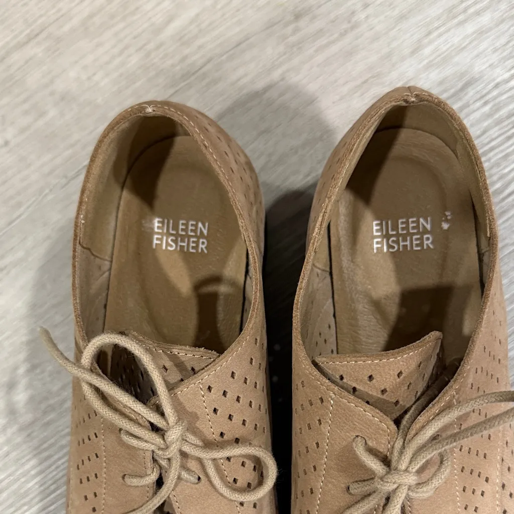 Eileen Fisher Ergo Wedge Derby Beige Perforated shoes - Image 5