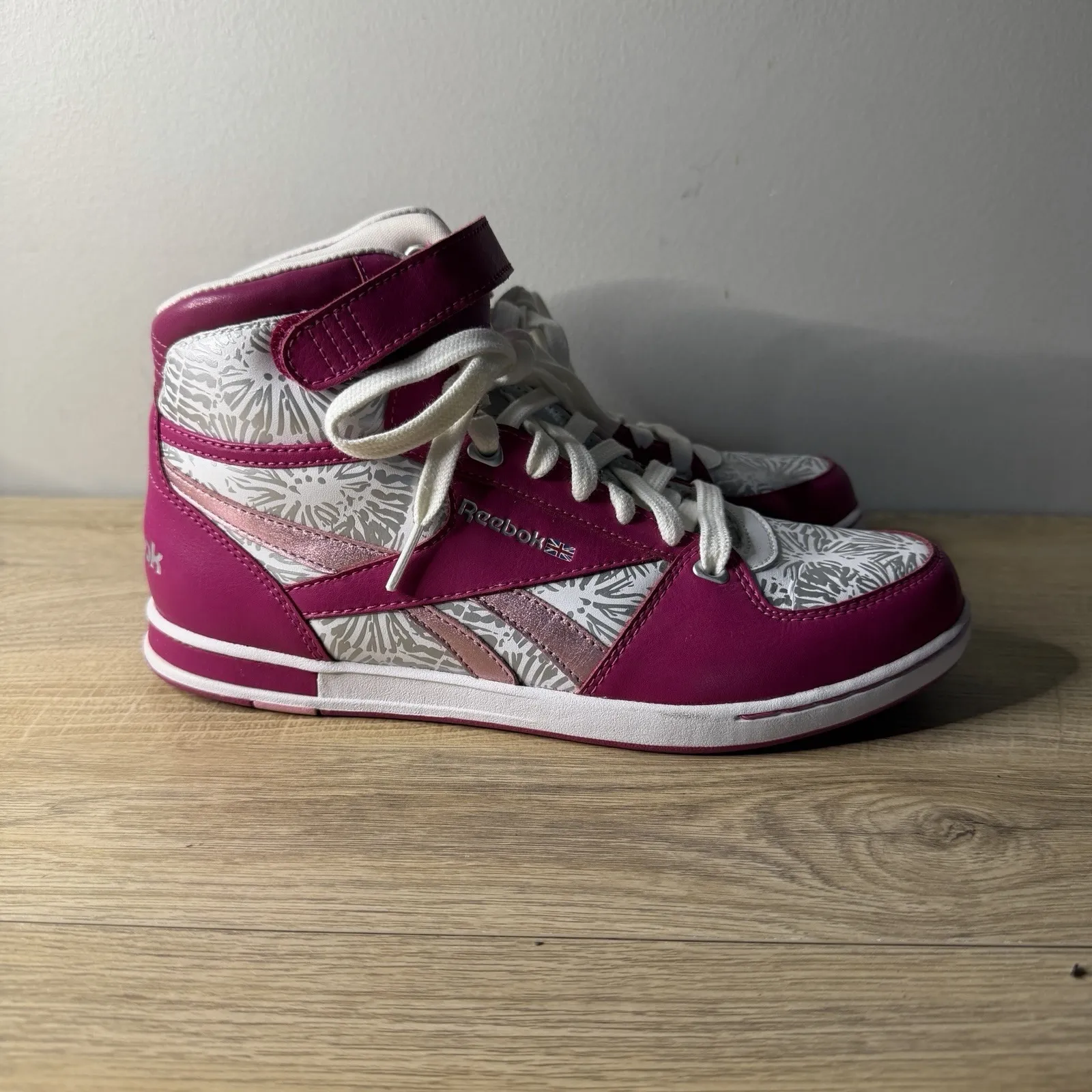 Reebok Freestyle Hi High Top Sneakers Pink White Pattern Womens Size 7 Aerobic - Image 2