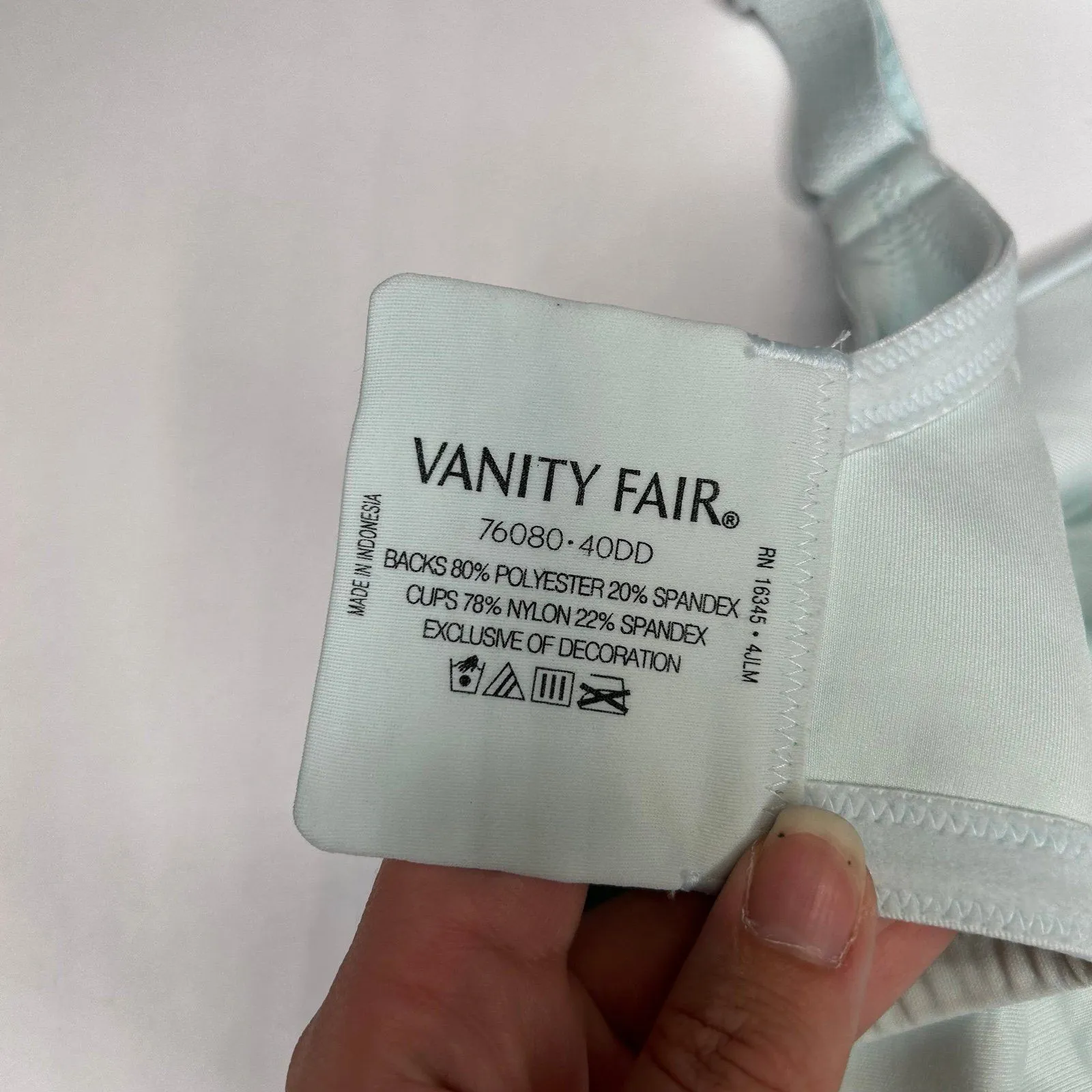 New Vanity Fair light green unlined full coverage bra 40DD - Image 6