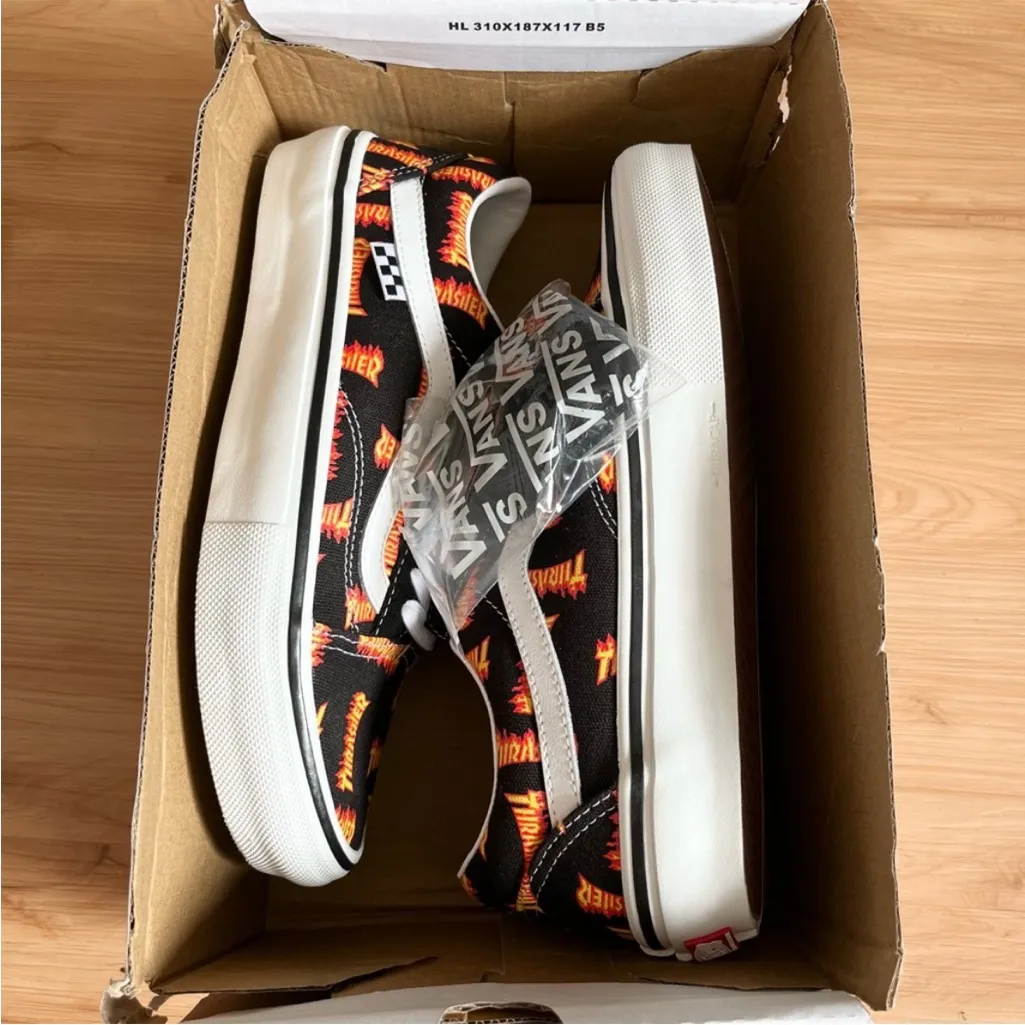 Vans Old Skool Thrasher All Over
Flame Logo Women 8.5 US Mens 7.0 US - Image 10