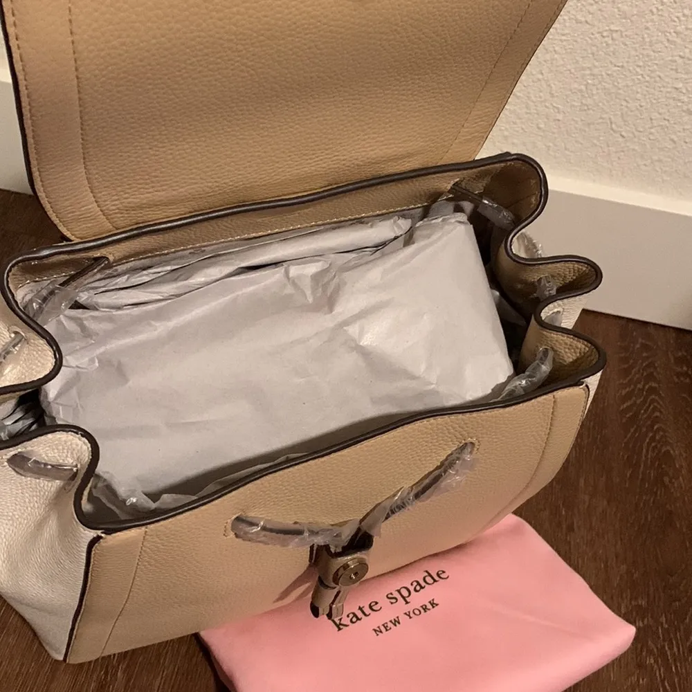 Kate Spade  Leather Knott Colorblocked Backpack in Warm Stone Neutral - Image 7