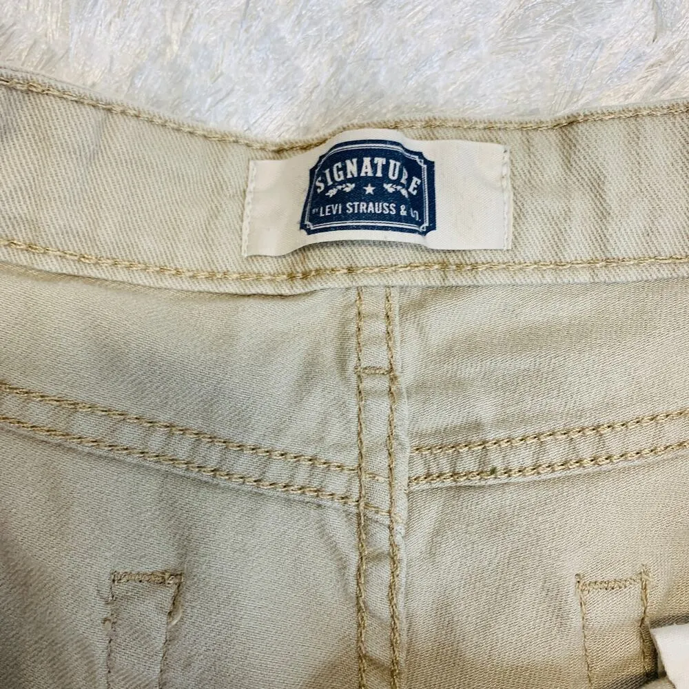 Levi's 5 Pocket Shorts Khaki Sz 10 - Image 4