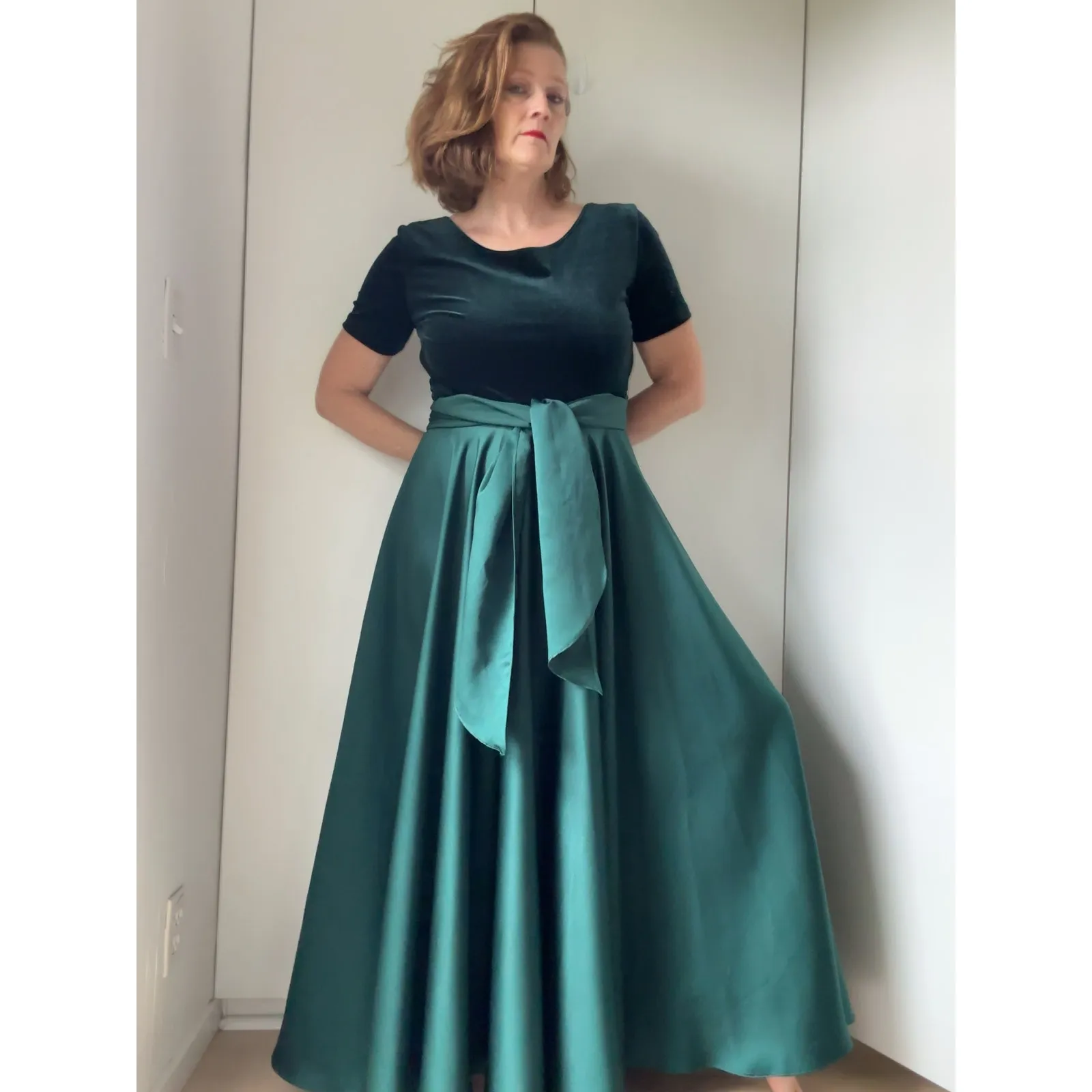 Vintage 90s Emerald Green Formal Gown Size 10 Princess Ball gown Holidays - Image 4