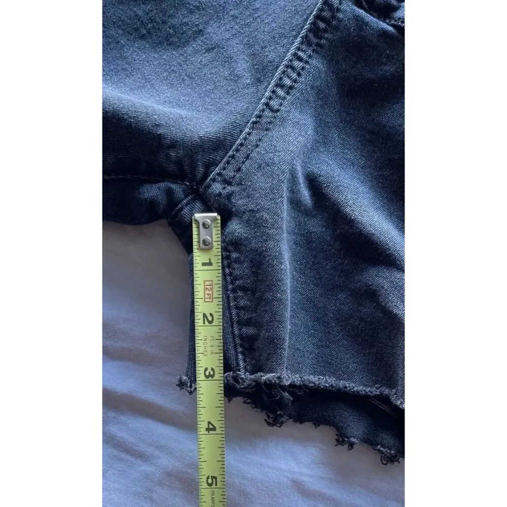 Vintage Balmain Paris Women’s Ribbed Knees Distressed Black Shorts Jeans Size 42 - Image 8