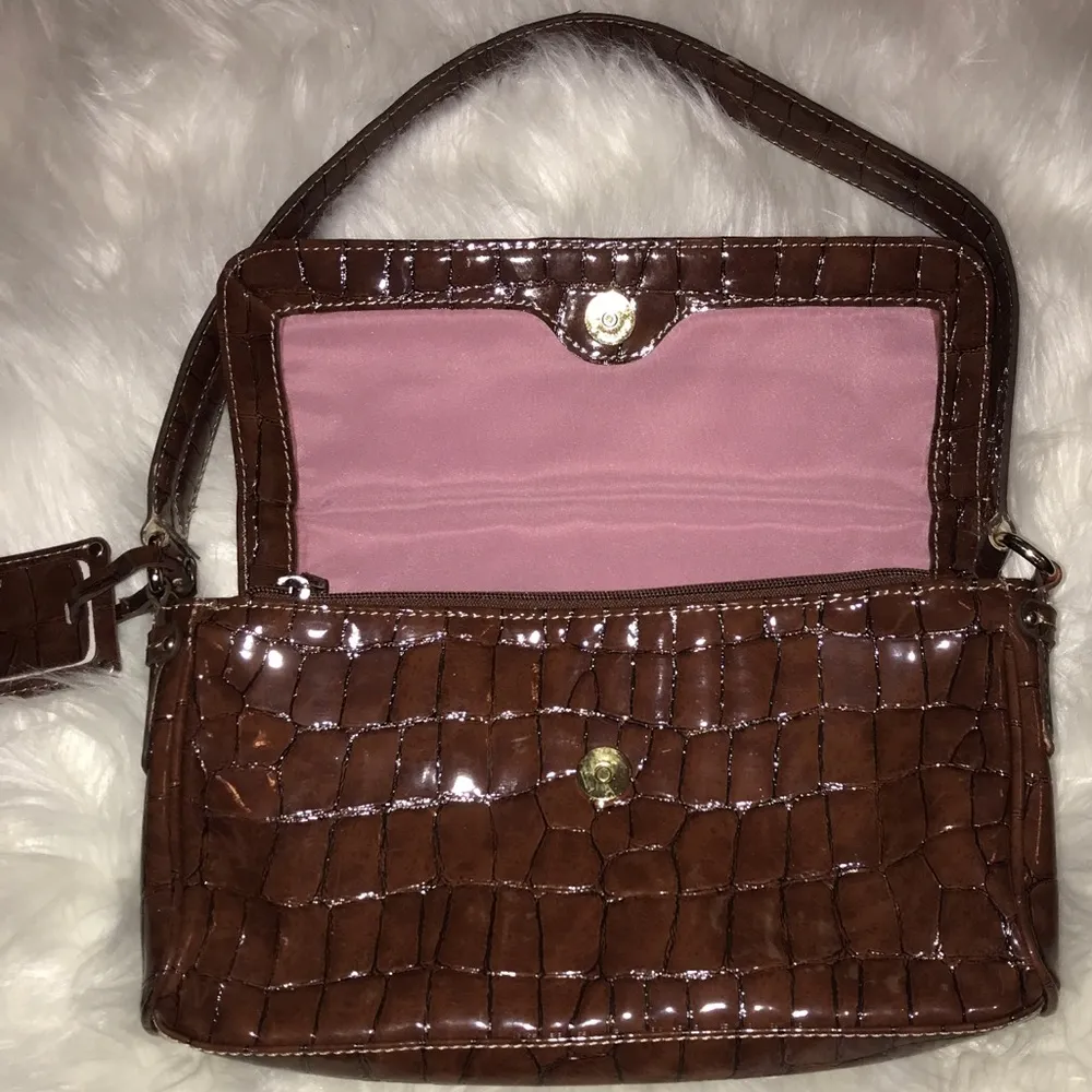 🎓 Liz Claiborne Brown Shoulder Bag - Image 2