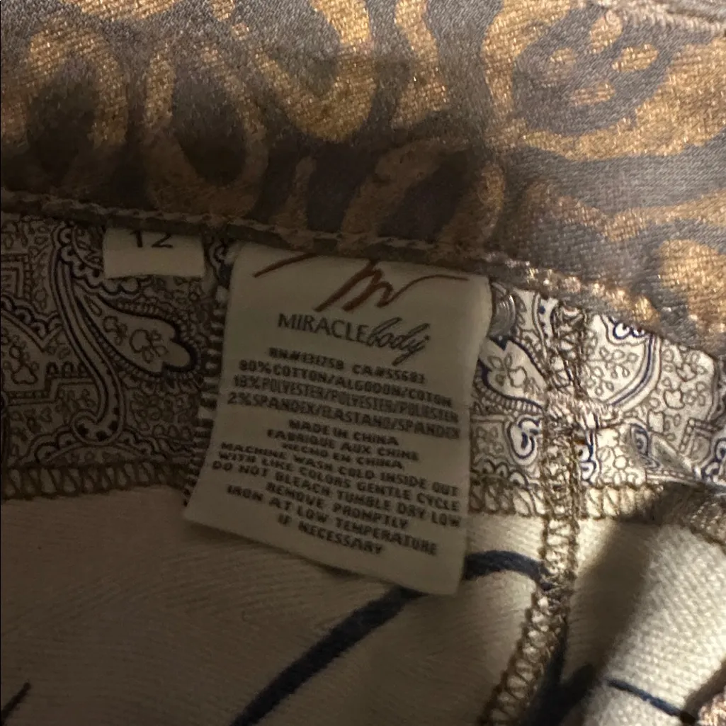 Miraclebody Gold Patterned high waist coated Jeans size 12 slimming - Image 4
