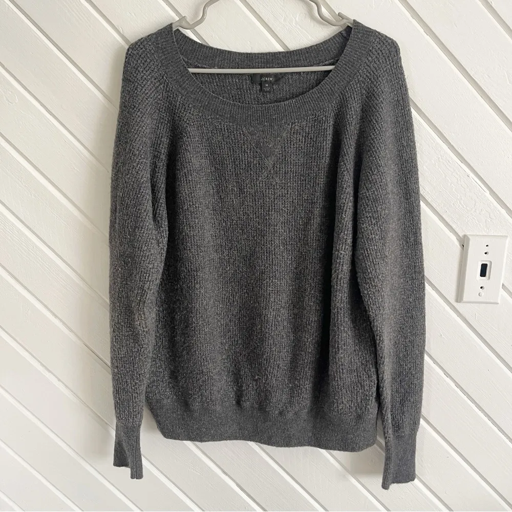 J. Crew Merino Wool Alpaca Waffle Crewneck Sweater in Supersoft Yarn Size Medium - Image 5