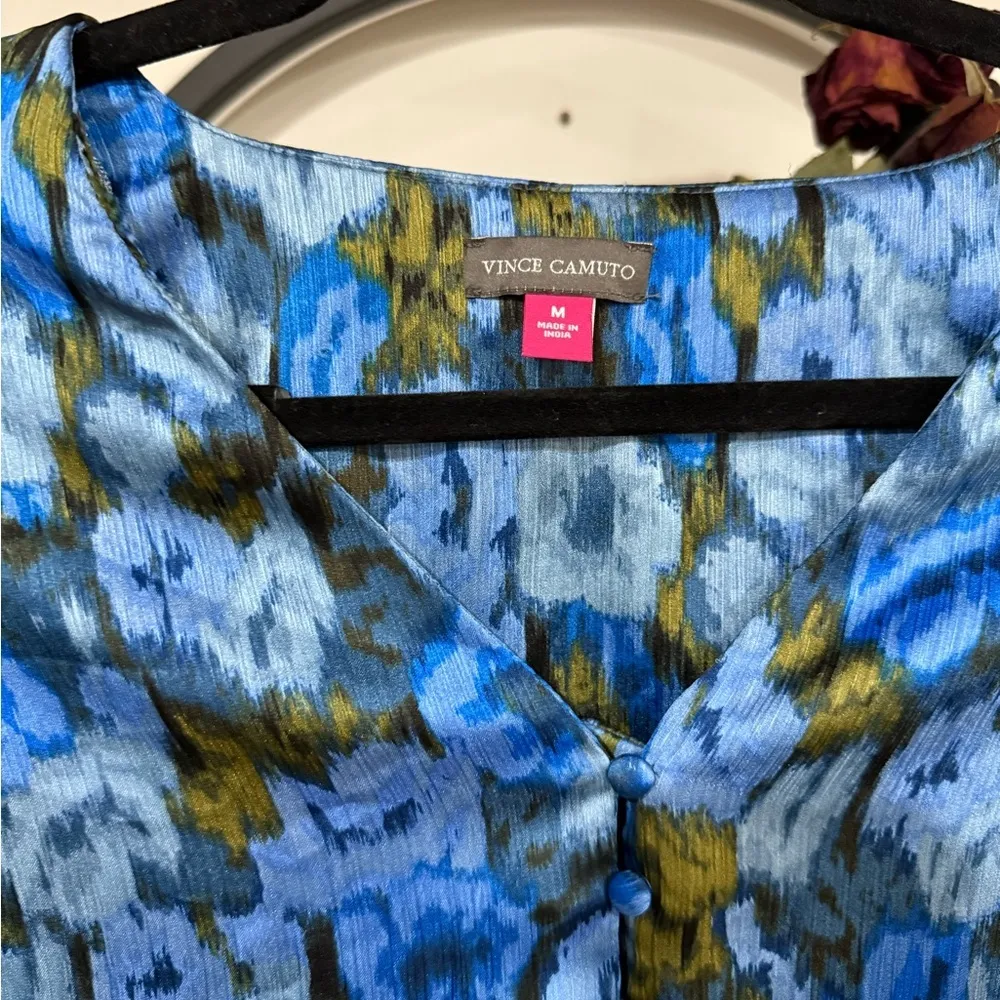 Vince Camuto Blue and Green Button Down Shirt size medium - Image 3